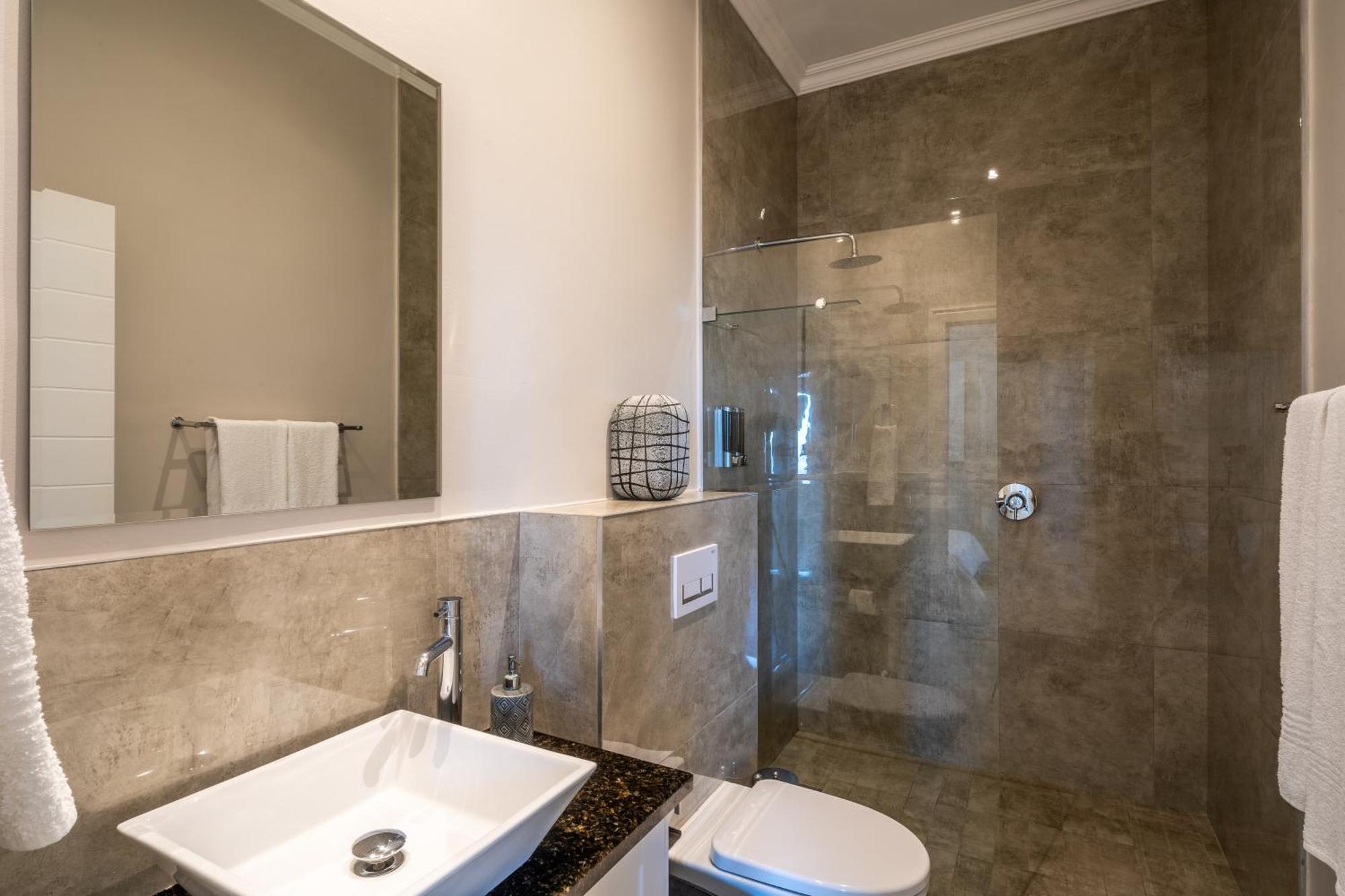 Seashore 2 Bedroom Luxury Unit - Breakwaters Haven Knysna Extérieur photo